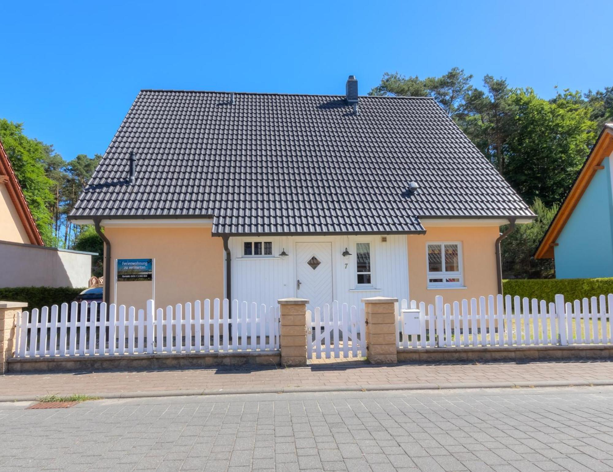 Haus Ahlbeck Villa Heringsdorf  Exterior photo